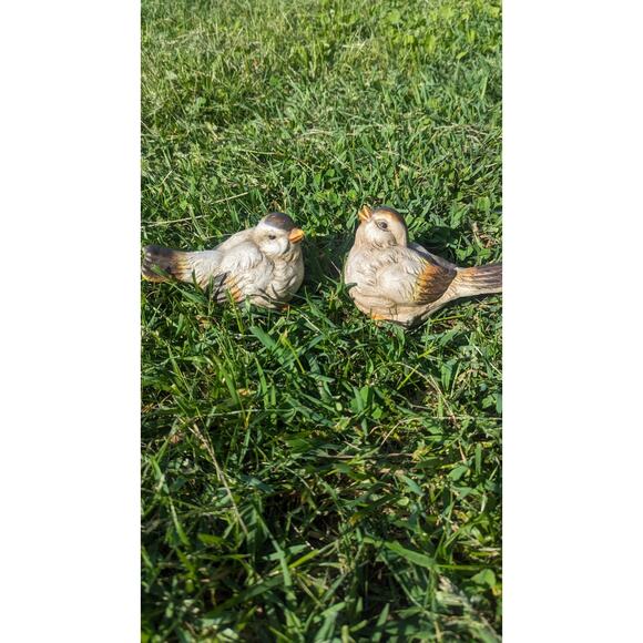 2 Ceramic Hand-painted Bird Home/ Garden Decor - Picture 2 of 8